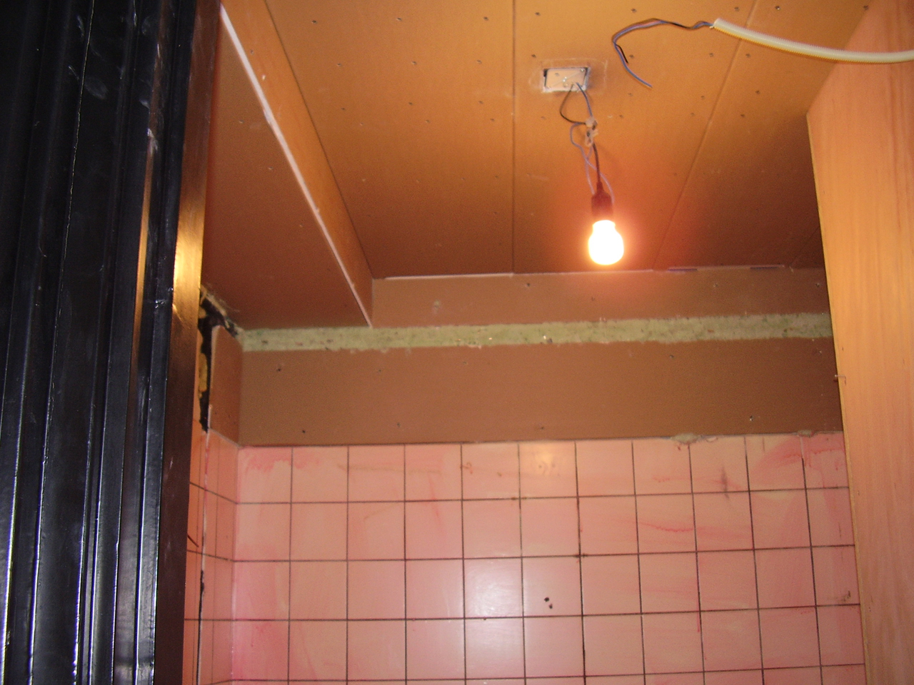 Badkamer renovatie in jaren 70 stijl